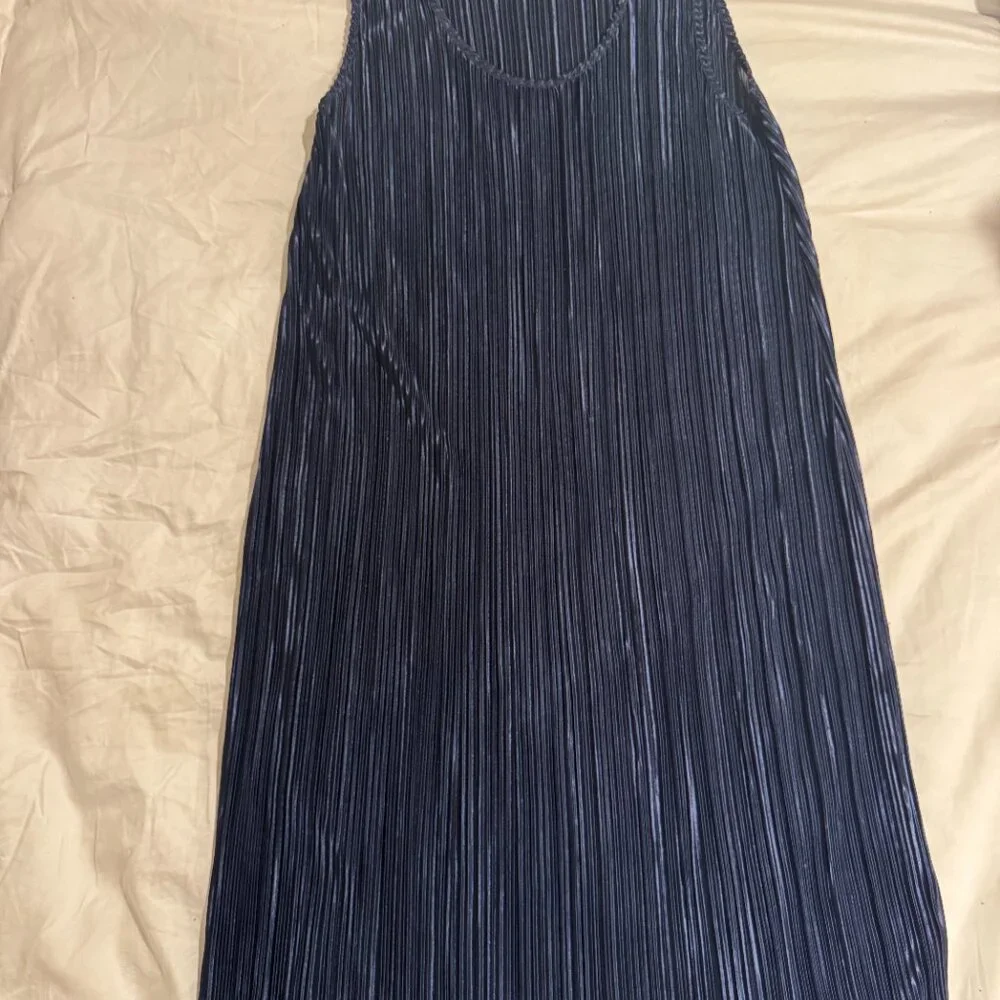 H&M Dress - Picture 1 of 2